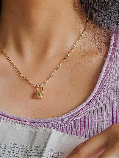 Locky Necklace