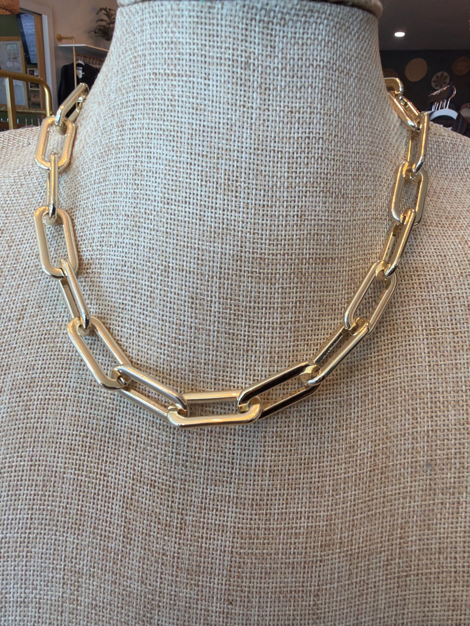 Lavish Link Chain